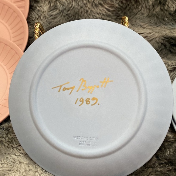 Set of Wedgwood Jasper Vintage Mini Plates - Picture 6 of 16